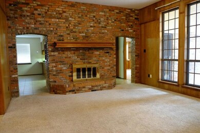 305 Elisha Ct, Bedford, TX 76021 - photo 3