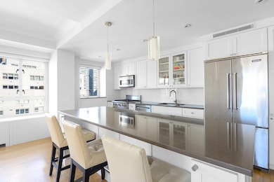 Manhattan House unit PHA-2006, New York, NY 10065 - photo 5