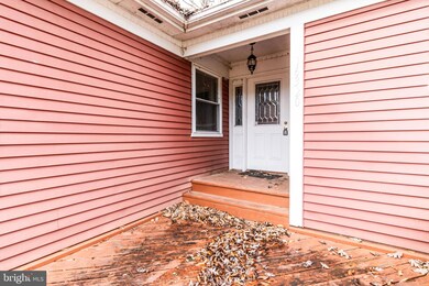 16320 Lea Dr, Bowie, MD 20715 - photo 3