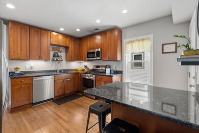 9 Silvey Place unit 3, Somerville, MA 02143 - photo 6
