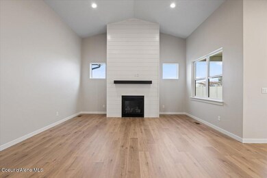 07-Living Room