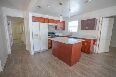 7127 Lumber Jack Dr, Houston, TX 77040 - photo 5