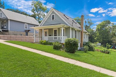 19 Lovell St, Elgin, IL 60120 - photo 3