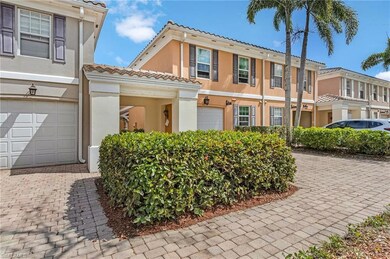 5677 Cove Cir unit 47, Naples, FL 34119 - photo 2