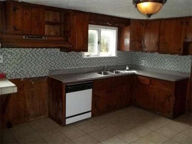 246 Elm St, North Easton, MA 02356 - photo 4