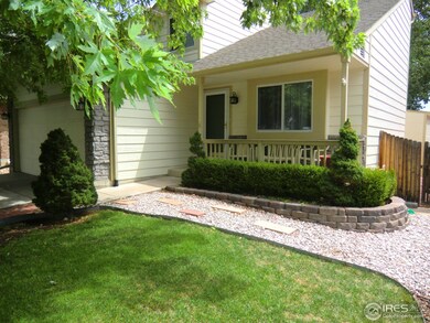 Awesome front porch to hang out!
