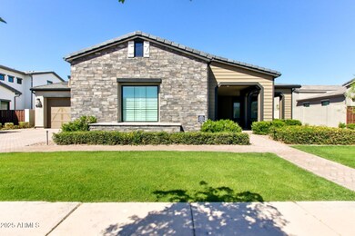 1-web-or-mls-E Sagebrush St-001