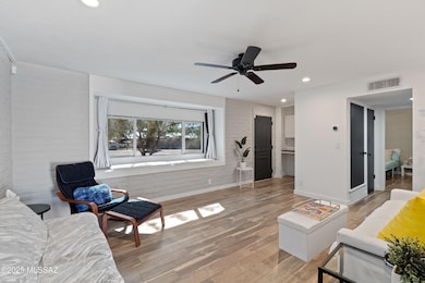 8271 E Kenyon Dr, Tucson, AZ 85710 - photo 6