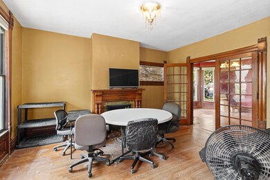 242 W Locust St (4)
