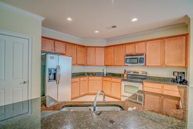 1198 Bridgeview 303-10