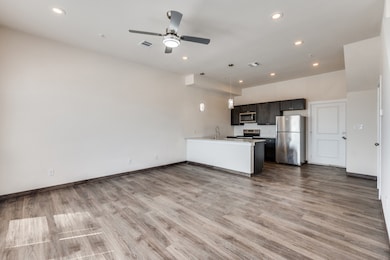 710 Benge Dr unit 714-E, Arlington, TX 76013 - photo 2