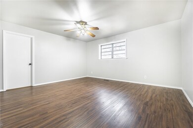 601 N Valley West Dr, Rogers, AR 72756 - photo 7