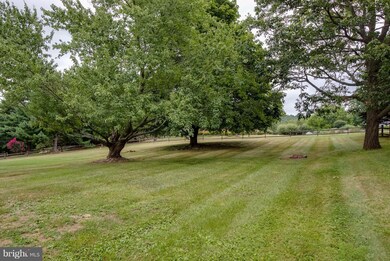 918 Gahle Rd, Westminster, MD 21157 - photo 4