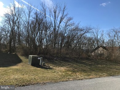 124 Buckingham Dr, Chambersburg, PA 17201 - photo 5