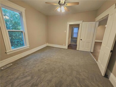 2430 Broadway Ave, Parsons, KS 67357 - photo 4