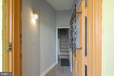 76 W Sharpnack St, Philadelphia, PA 19119 - photo 3