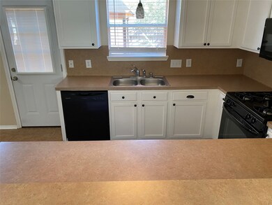 33218 Cottonwood Bend, Magnolia, TX 77354 - photo 4