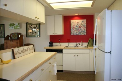 1840 13th St SE, Salem, OR 97302 - photo 4