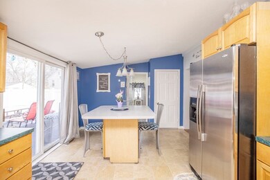 7 Beecher St, East Weymouth, MA 02189 - photo 6