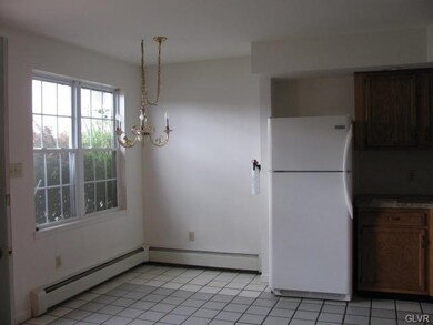 20 N 9th St unit 3, Emmaus, PA 18049 - photo 4