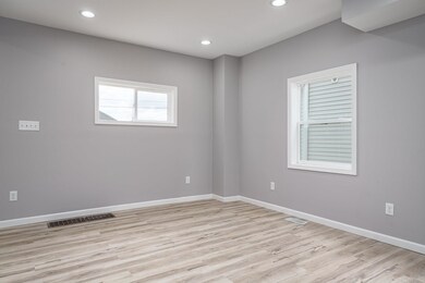 1016 E Wayne St, South Bend, IN 46617 - photo 4