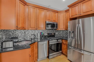 43-47 44th St unit 3F, Sunnyside, NY 11104 - photo 6