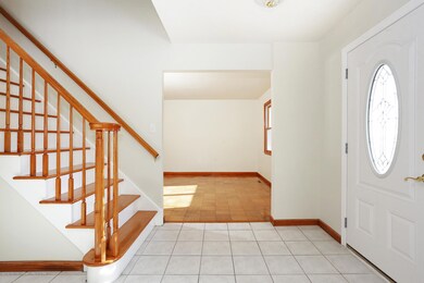 10 Sieben Dr, Middletown, NJ 07748 - photo 3