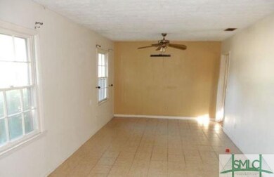 143 Mcdowell Ave, Brunswick, GA 31525 - photo 3