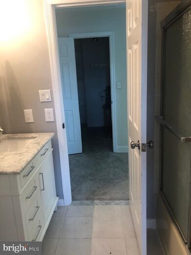 4 Stuyvesant Ct, Hightstown, NJ 08520 - photo 6