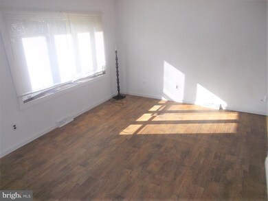 237 University Ave, Pemberton, NJ 08068 - photo 4