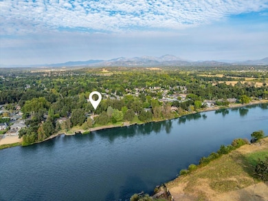 6681 Riverside Dr, Redding, CA 96001 - photo 3