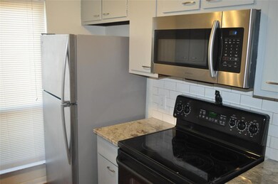 6412 Woodway Dr, Fort Worth, TX 76133 - photo 7