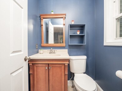 26 Farmland Rd unit A, Lowell, MA 01850 - photo 6