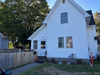 193 Wakelee Ave, Ansonia, CT 06401 - photo 2