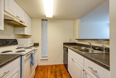 3500 Tangle Brush Dr unit 7, the Woodlands, TX 77381 - photo 3