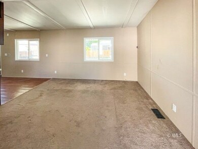 Living Room 4