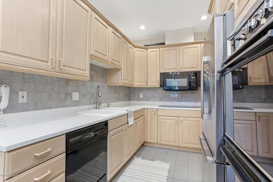 333 Palmer Hill Rd unit 3C, Riverside, CT 06878 - photo 3