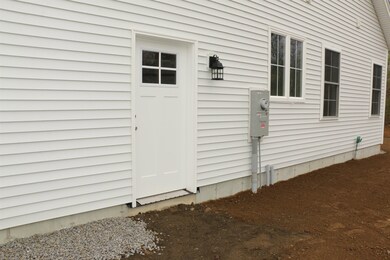 427 Blane Cir unit 6, Pembroke, NH 03275 - photo 5