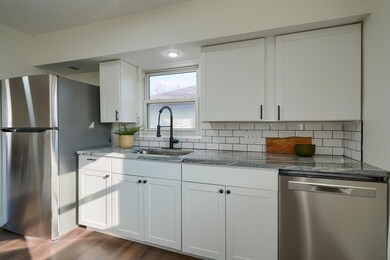 175 E Weisheimer Rd (25)