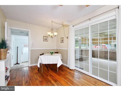 239 Carson Ave, Gibbstown, NJ 08027 - photo 6