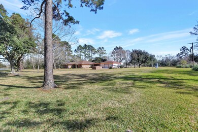 5 Windsong Ln, Friendswood, TX 77546 - photo 4