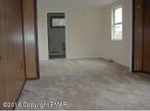 1779 Rolling Hills Dr, Tobyhanna, PA 18466 - photo 3