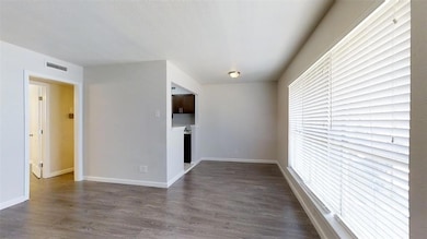 5425 Gaston Ave unit 104, Dallas, TX 75214 - photo 2