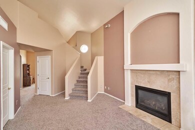 Living Room (18)
