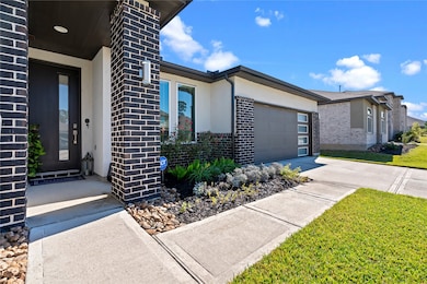 13316 Bear Creek Ct, Conroe, TX 77384 - photo 2