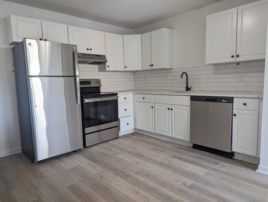 18 Pierce St unit 5, Foxboro, MA 02035 - photo 5