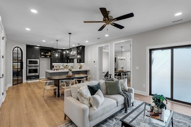 2142 N Beaumont St, Wichita, KS 67208 - photo 5