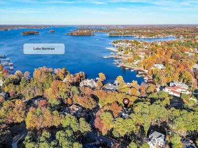 18806 Fore Sail Ct, Cornelius, NC 28031 - photo 2