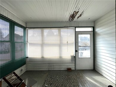 49 Spruce St unit 1st Flr, Oneonta, NY 13820 - photo 4