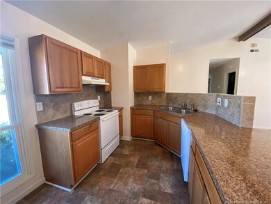 612 Missenburg Ct, Fayetteville, NC 28314 - photo 5